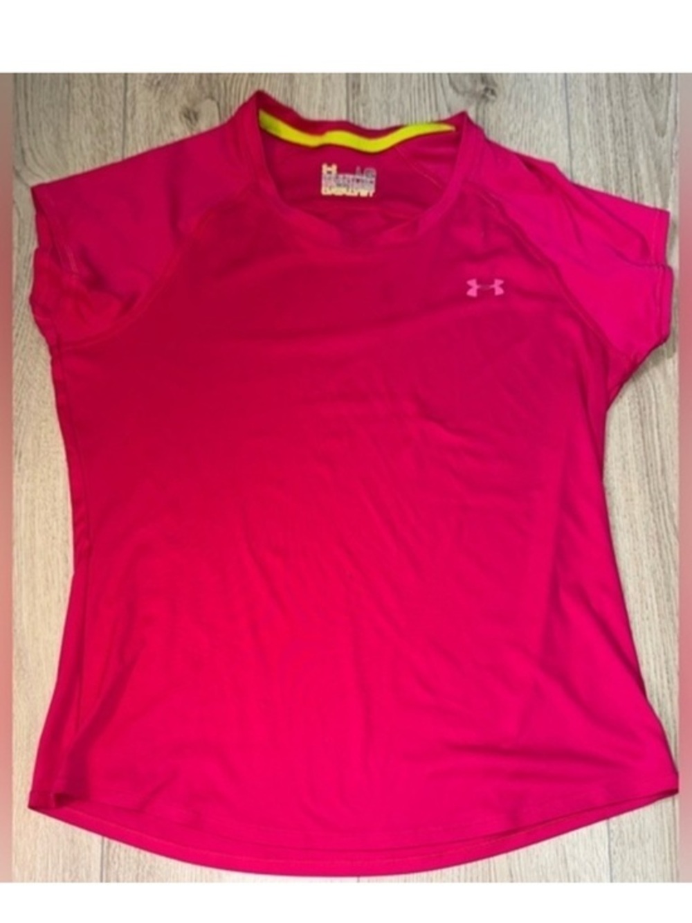 Under armour semi fitter heat gear catalyst pink short sleeve shirt top